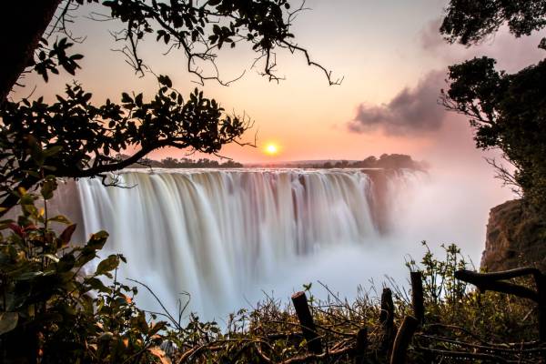 10-day luxury tour itinerary for South Africa and Zimbabwe